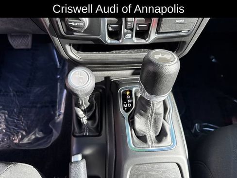 Used 2022 Jeep Wrangler Unlimited Sahara w/ Cold Weather Group AWD/4WD image 24
