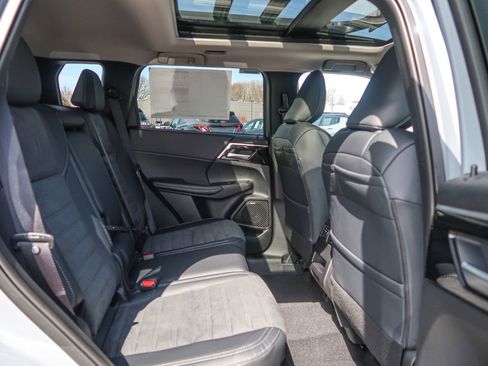 New 2026 Mitsubishi Outlander Trail Edition image 15