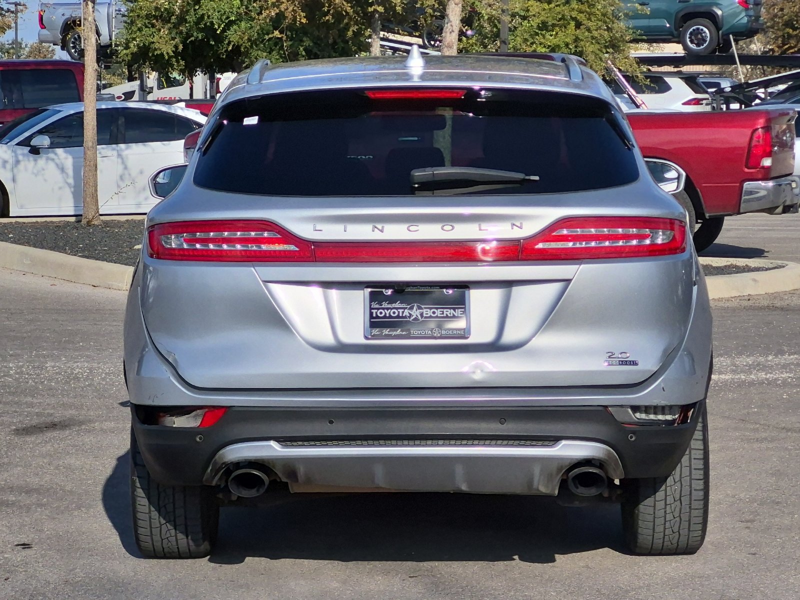 Used 2016 Lincoln MKC Premiere FWD image 4