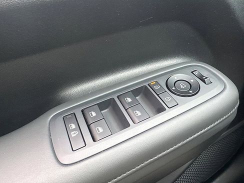 Used 2025 Hyundai Santa Fe Limited image 21