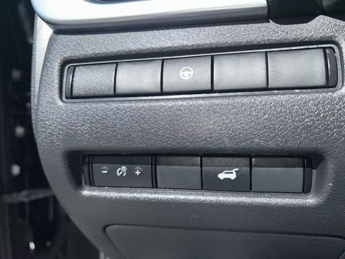 Certified 2023 Nissan Rogue SL w/ SL Premium Package image 18