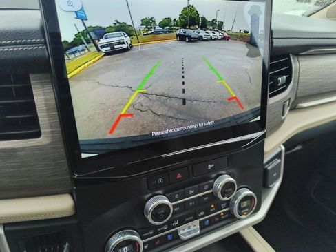Used 2024 Ford Expedition Max Limited AWD/4WD image 26