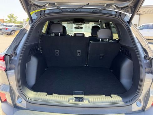 Used 2025 Ford Escape ST-Line Select AWD/4WD image 5