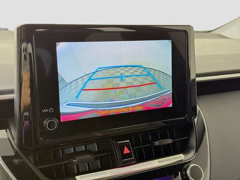 Used 2024 Toyota Corolla SE image 18