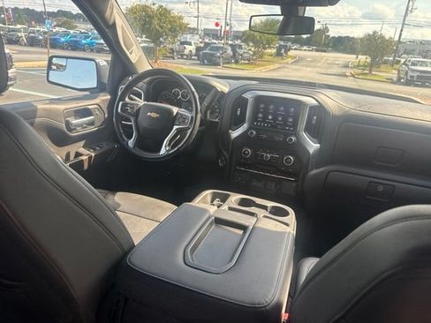 Used 2021 Chevrolet Silverado 1500 LT AWD/4WD image 22