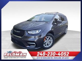 Used 2022 Chrysler Pacifica Touring-L FWD video 1