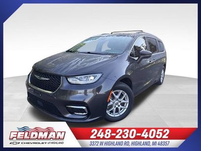 Used 2022 Chrysler Pacifica Touring-L