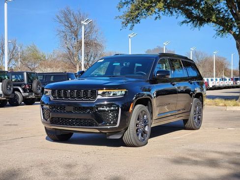 New 2026 Jeep Grand Cherokee L Limited AWD/4WD image 2