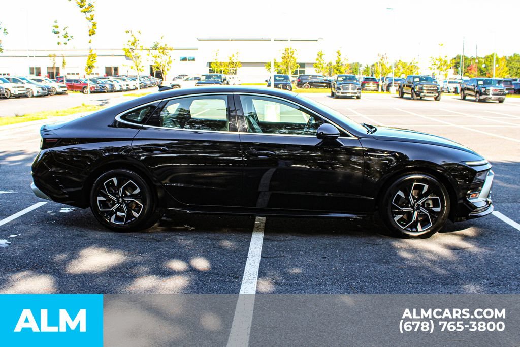 Used 2025 Hyundai Sonata SEL FWD image 8