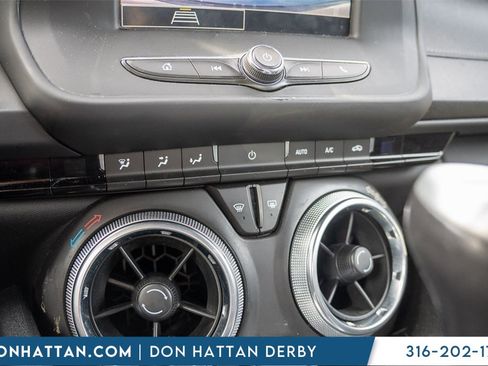 Used 2022 Chevrolet Camaro LT image 9