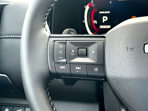 New 2026 Nissan Pathfinder SL FWD image 20