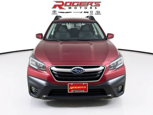 Used 2022 Subaru Outback Premium AWD/4WD image 2