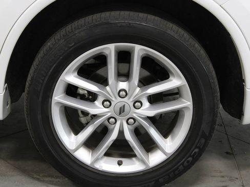 Used 2024 Dodge Durango GT AWD/4WD image 17
