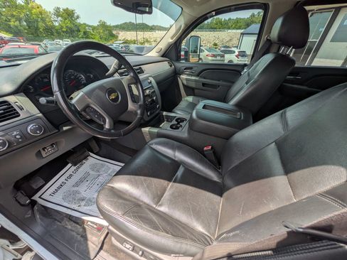 Used 2012 Chevrolet Silverado 3500 LTZ w/ LTZ Plus Package AWD/4WD image 30