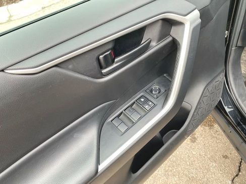 Used 2024 Toyota RAV4 LE image 21