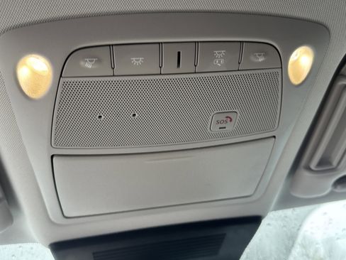 Used 2022 Nissan Armada SV w/ SV Appearance Package image 26