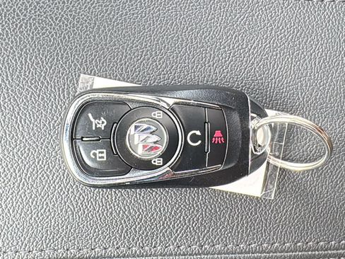 Certified 2021 Buick Encore GX Essence w/ Advanced Technology Package AWD/4WD image 26