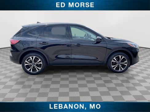 Certified 2022 Ford Escape SE w/ SE Sport Appearance Package AWD/4WD image 9