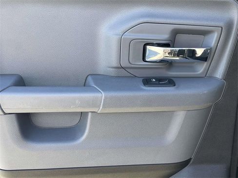 Used 2024 RAM 1500 Classic SLT image 19