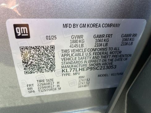 Used 2025 Chevrolet Trax LT image 28