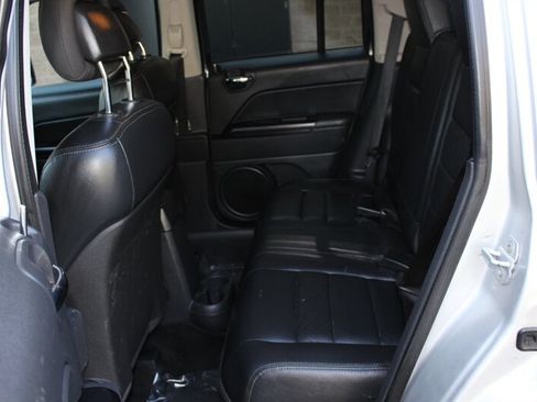 Used 2015 Jeep Patriot Sport w/ Power Value Group AWD/4WD image 13