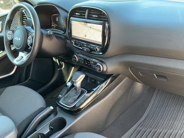 Used 2023 Kia Soul S FWD image 18