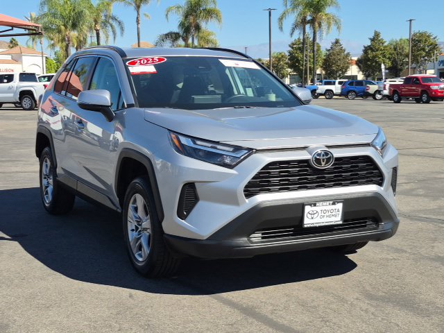 Used 2025 Toyota RAV4 XLE FWD image 3