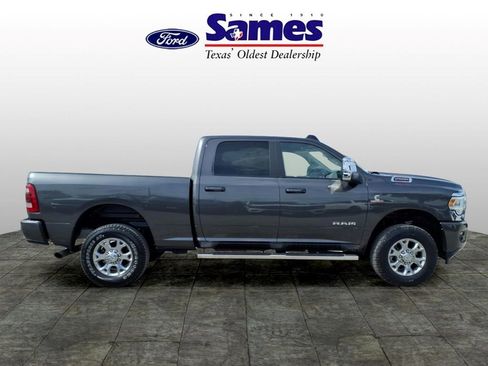 Used 2024 RAM 2500 Laramie AWD/4WD image 2