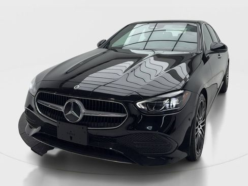 Used 2025 Mercedes-Benz C 300 Sedan image 4