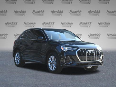 New 2025 Audi Q3 2.0T Premium image 2