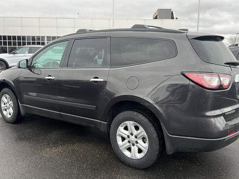 Used 2017 Chevrolet Traverse LS image 10