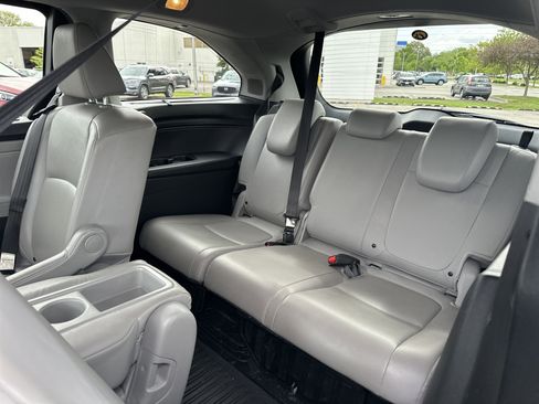 Used 2018 Honda Odyssey Elite image 16