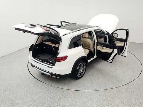 Used 2024 Mercedes-Benz GLS 450 4MATIC image 42