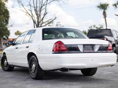 Used 2005 Ford Crown Victoria Police Interceptor RWD image 6