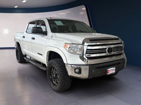 Used 2017 Toyota Tundra SR5 w/ SR5 Upgrade Package RWD image 7