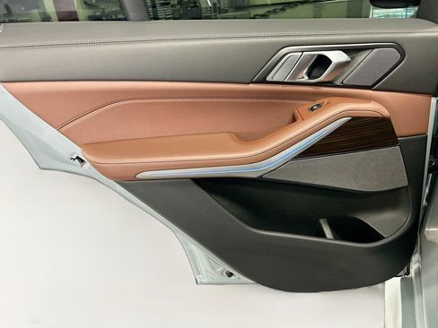 Certified 2024 BMW X5 xDrive50e w/ M Sport Package image 25