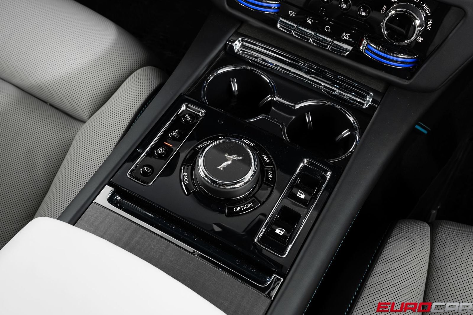 Used 2025 Rolls-Royce Ghost AWD/4WD image 32