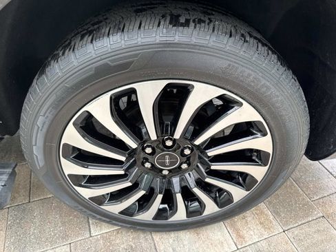 Used 2022 Lincoln Navigator L Black Label image 37