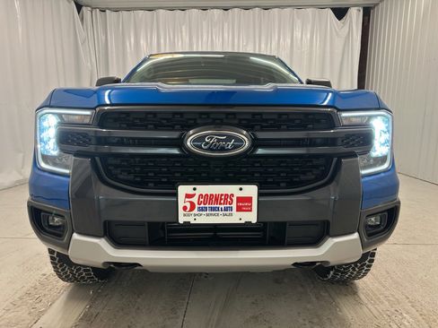 Used 2025 Ford Ranger XLT w/ FX4 Off-Road Package image 4