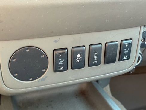 Used 2018 Nissan Frontier SV w/ Value Truck Package image 14