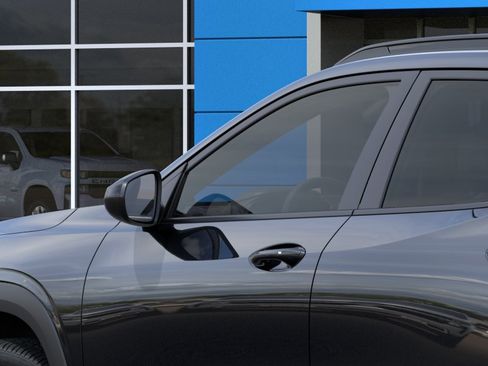 Used 2026 Chevrolet Trax RS w/ Sunroof Package FWD image 14