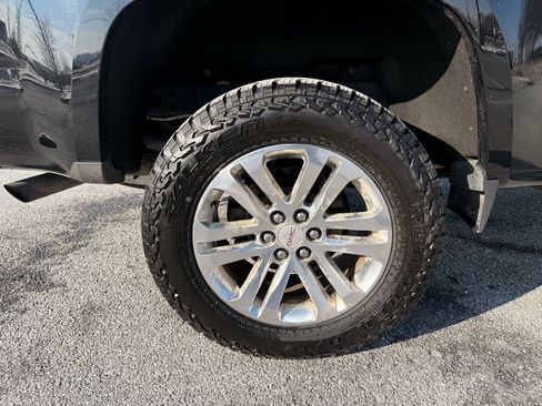 Used 2017 GMC Canyon SLT w/ Driver Alert Package image 31