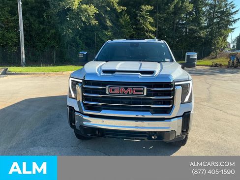 Used 2024 GMC Sierra 2500 SLT w/ SLT Premium Package AWD/4WD image 2