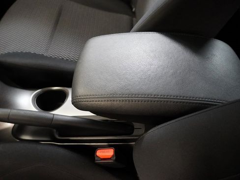 Used 2016 Nissan Juke S image 21