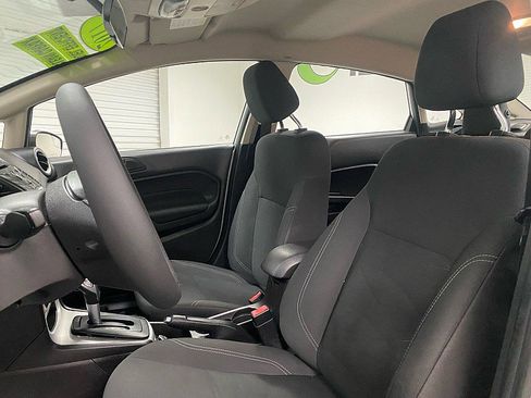 Used 2017 Ford Fiesta SE image 11