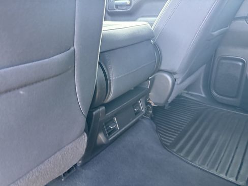 Used 2020 Chevrolet Silverado 1500 LT AWD/4WD image 17