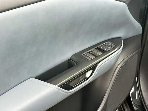 Used 2026 Lexus RZ 450e AWD w/ Technology Package image 18