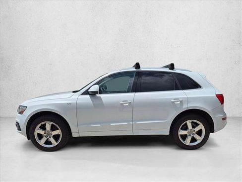 Used 2012 Audi Q5 3.2 Prestige AWD/4WD image 5