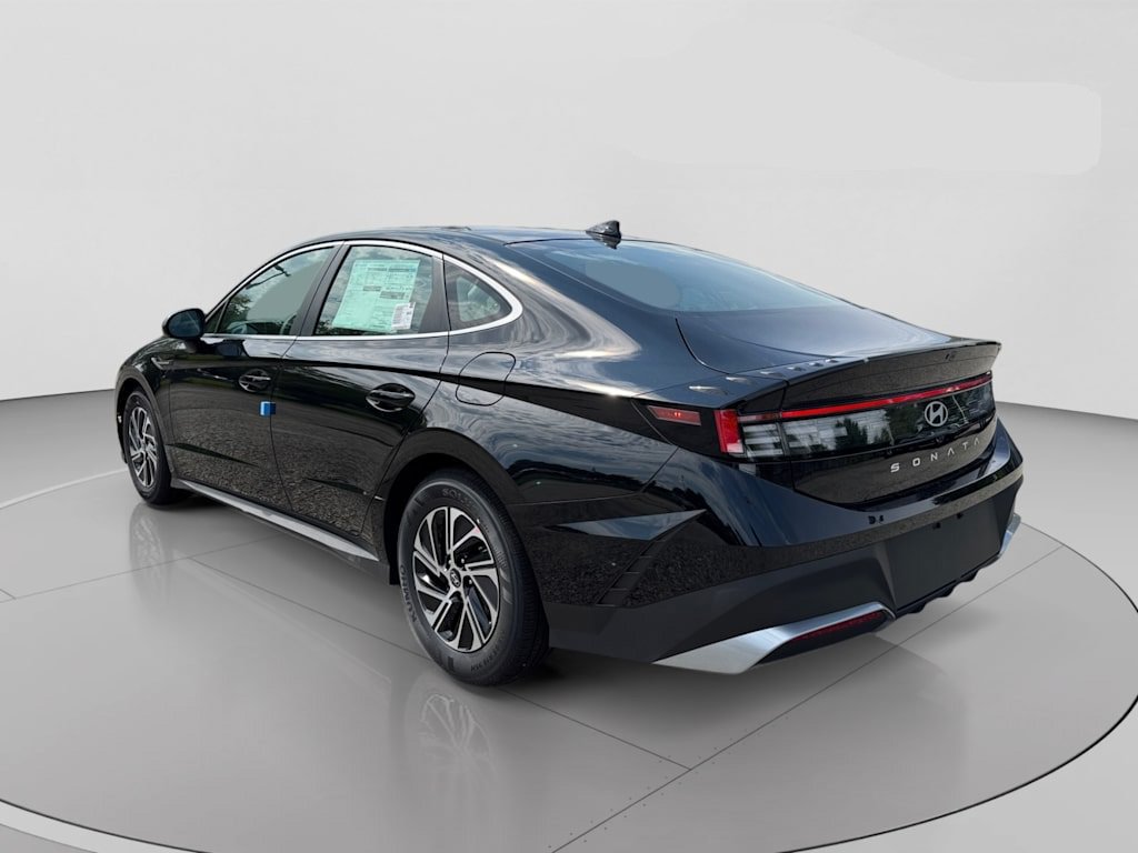 New 2026 Hyundai Sonata Blue FWD image 3