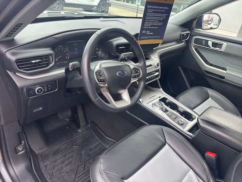 Certified 2023 Ford Explorer XLT w/ Equipment Group 202A AWD/4WD image 13